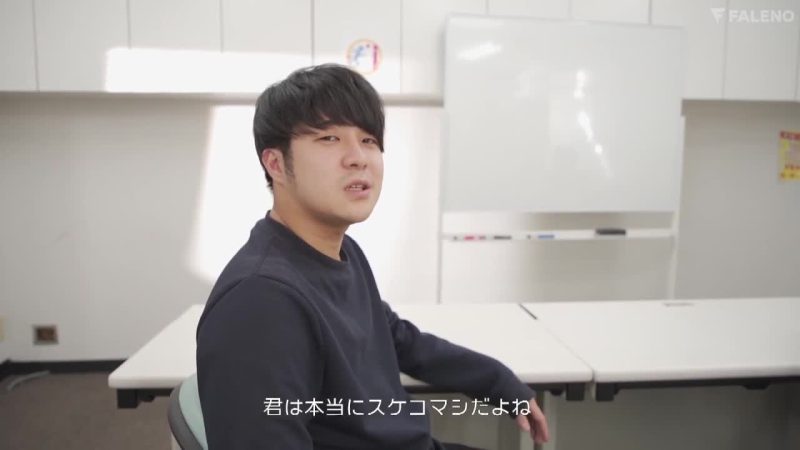 Gọi gái cao cấp tới nhà, tá hỏa khi thấy bạn học giỏi nhất lớp