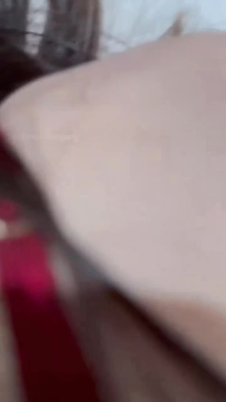 Chăm sóc cô bạn gái hộ thằng bạn thân p2