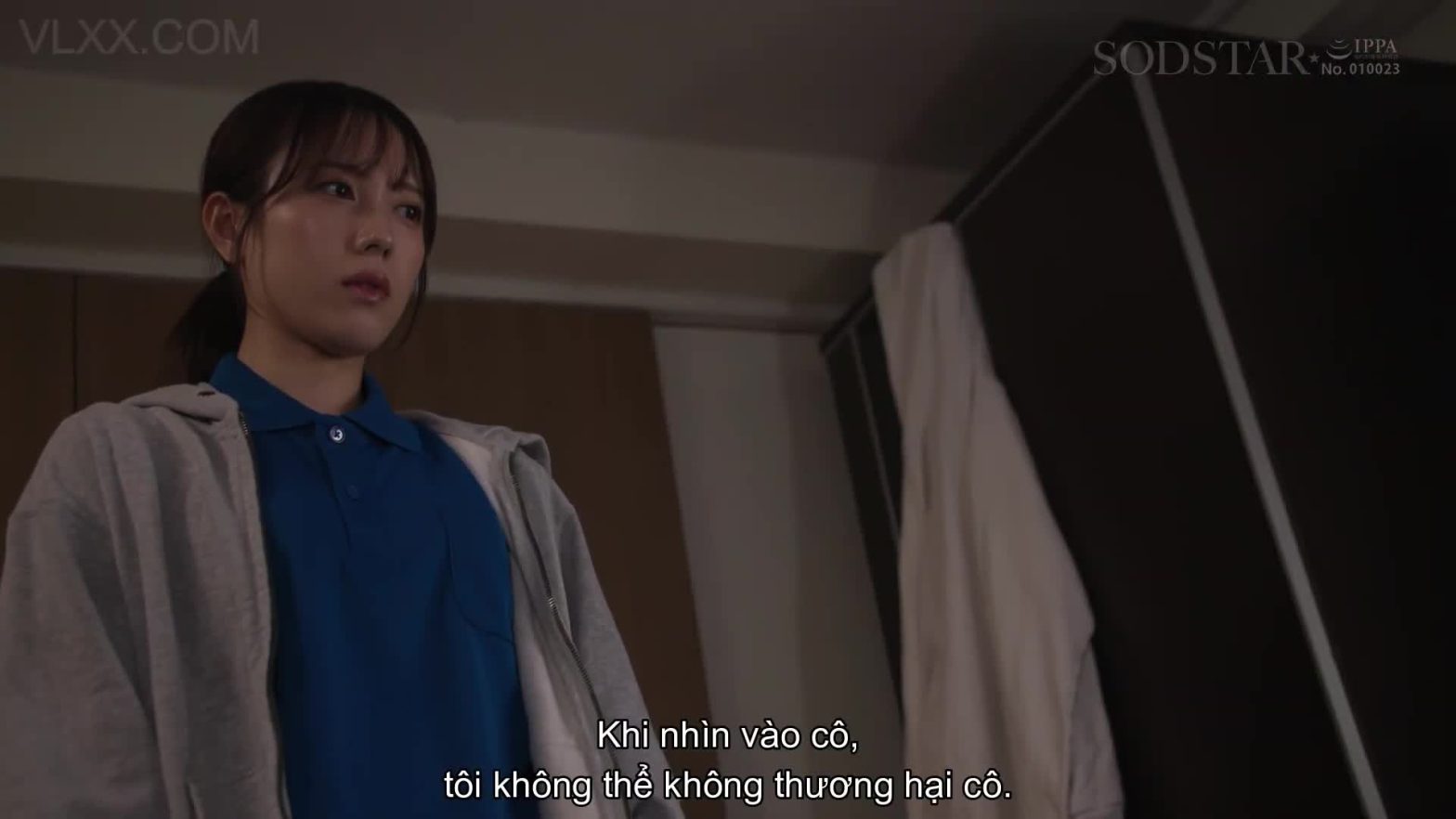 Vợ xinh Yotsuha Kominato đi giao hàng trả nợ, bị hàng xóm thô bạo địt nát lồn